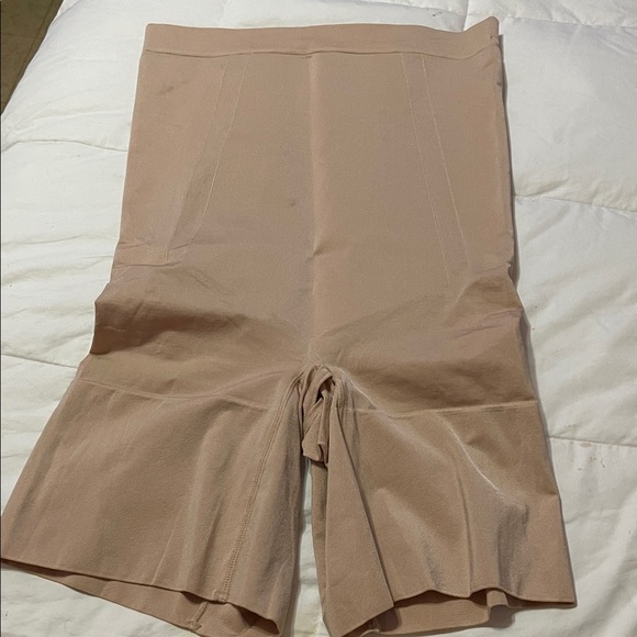 SPANX Pants - SPANX Women's NEW Oncore High Waist Mid Thigh Shaper Tummy Control in Soft Nude